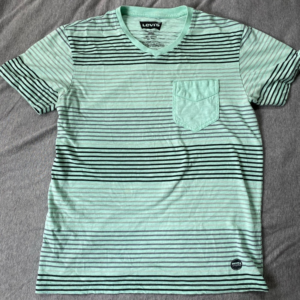Men’s pocket tee